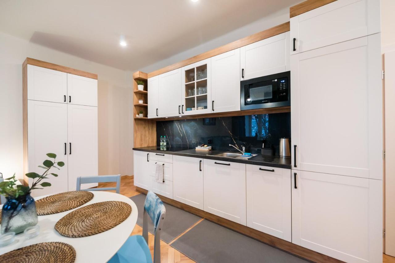 Old Town Eclectic Apartment For 6 People Warsaw Exterior photo